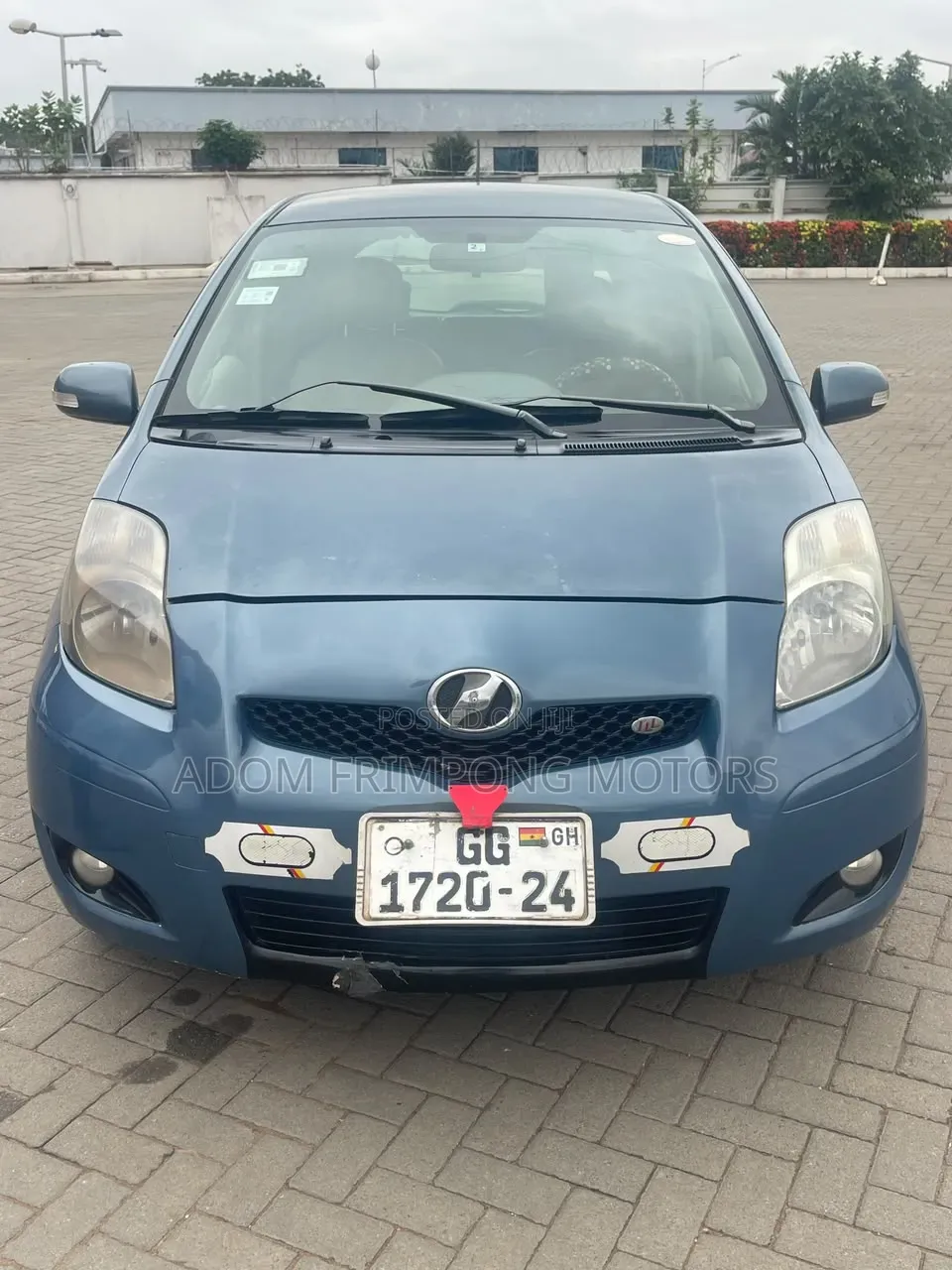 Toyota Vitz 2010 Blue