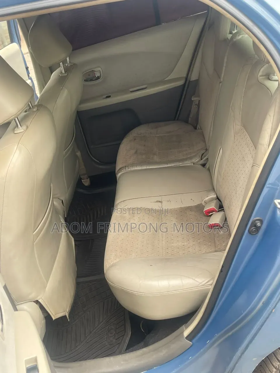 Toyota Vitz 2010 Blue