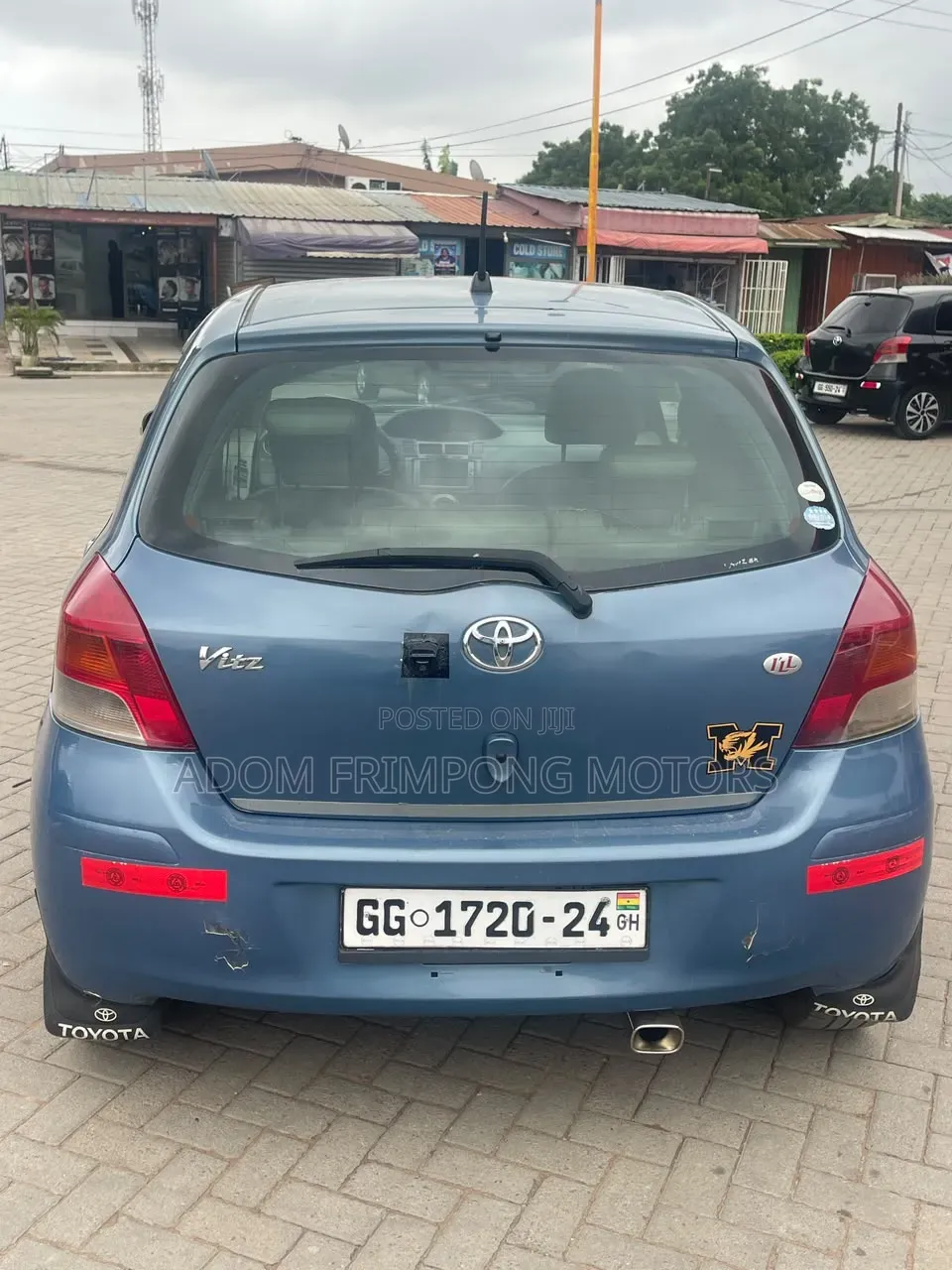 Toyota Vitz 2010 Blue