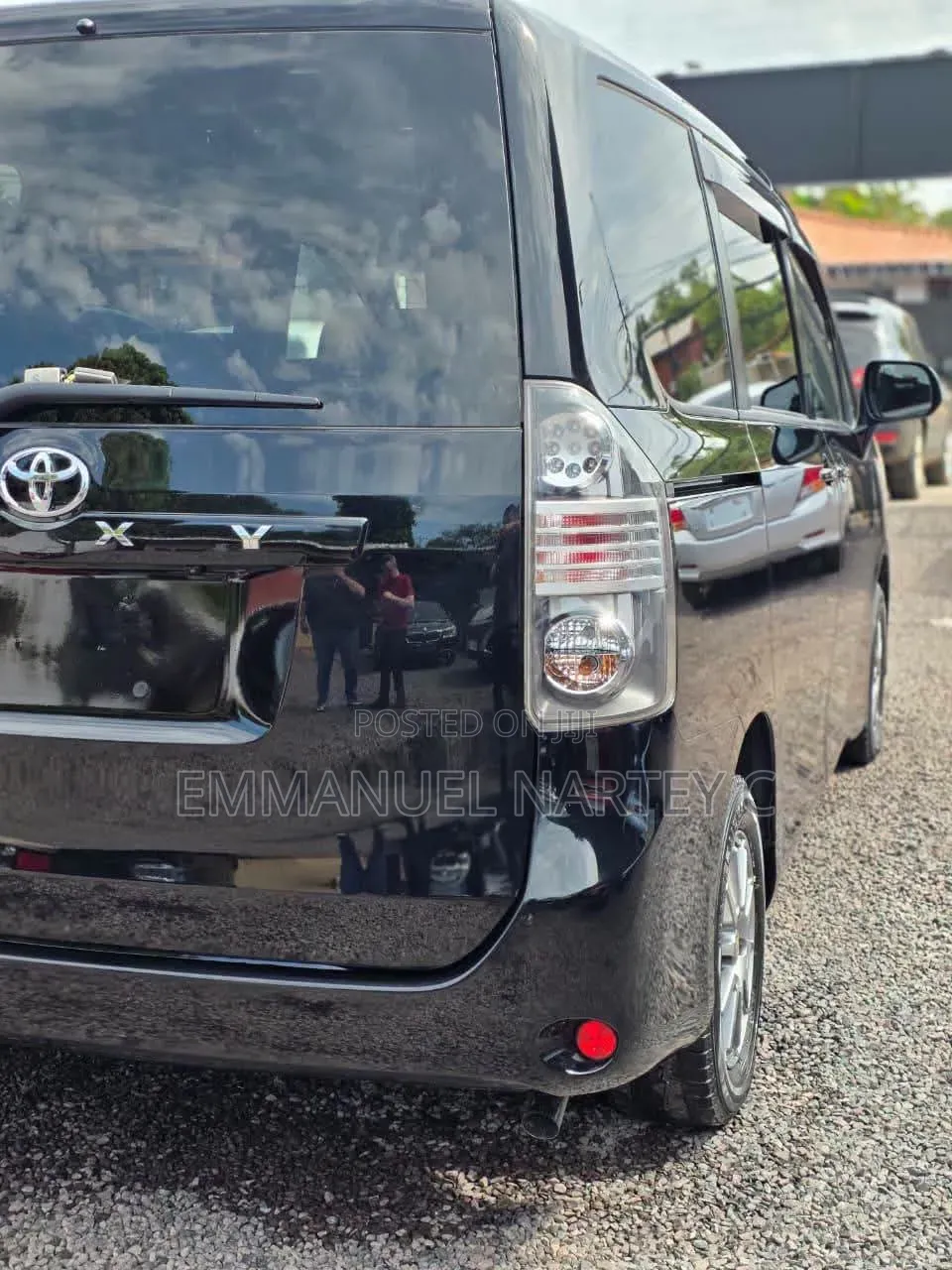 Toyota Voxy 2010 Black