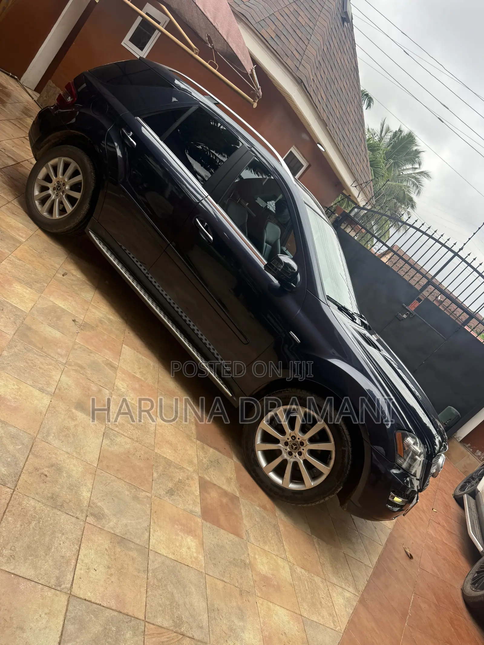 Mercedes-Benz M Class ML 350 BlueTEC 4Matic 2012 Blue
