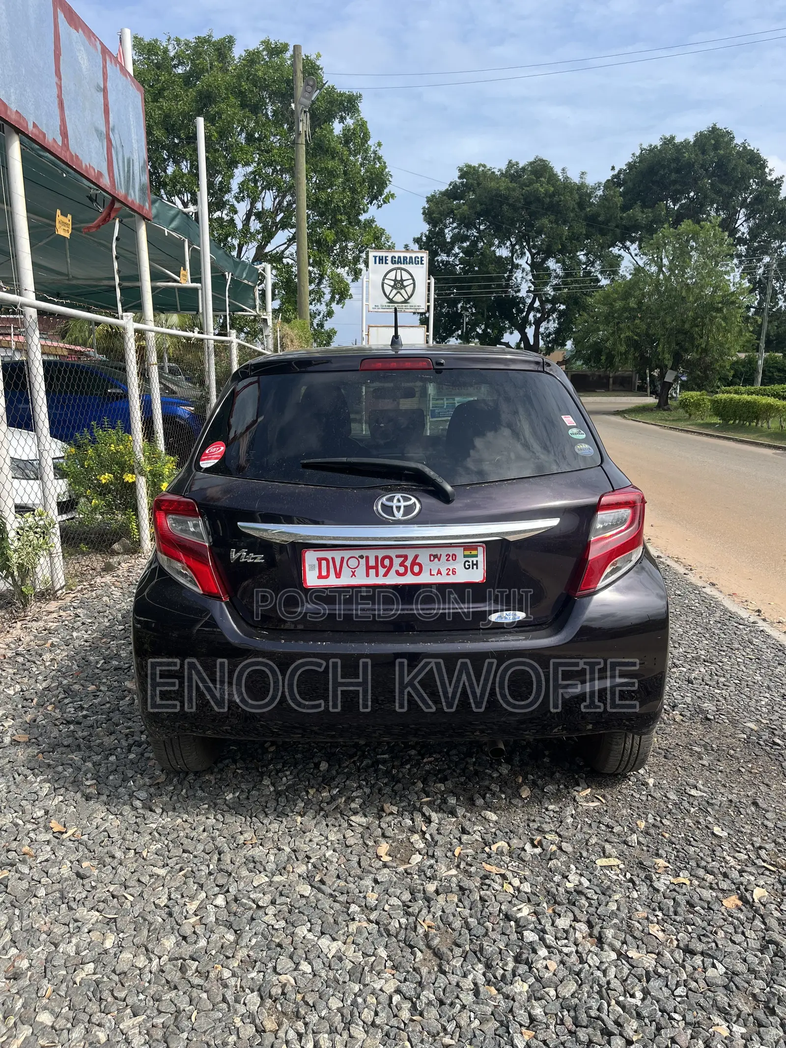Toyota Vitz 2016 Black