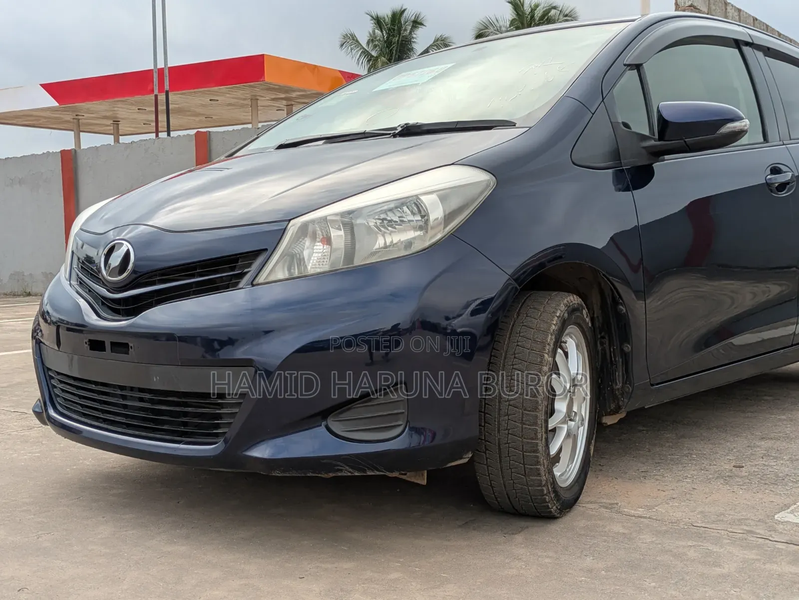 Toyota Vitz 1.3 FWD 5dr 2013 Blue