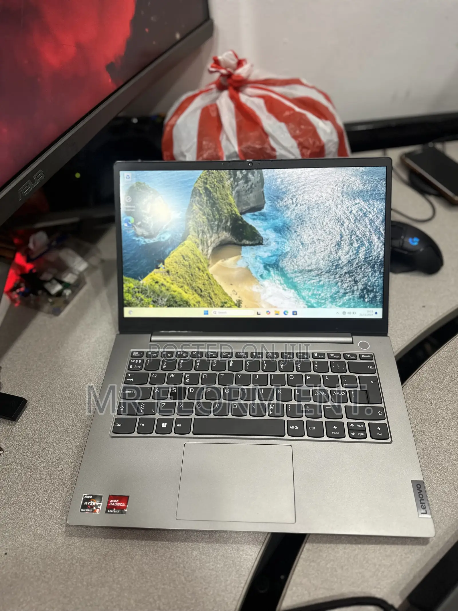 Laptop Lenovo Thinkbook 14 16GB AMD Ryzen 3 SSD 256GB