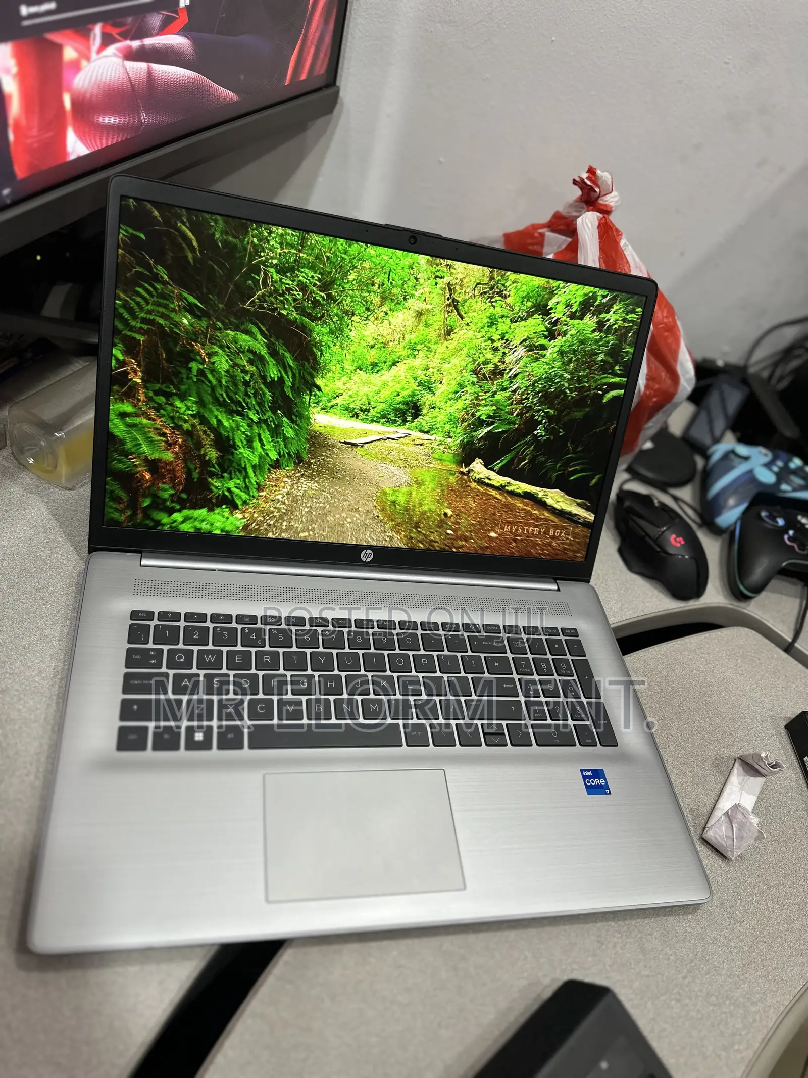 Laptop HP 250 G10 16GB Intel Core i7 SSD 256GB