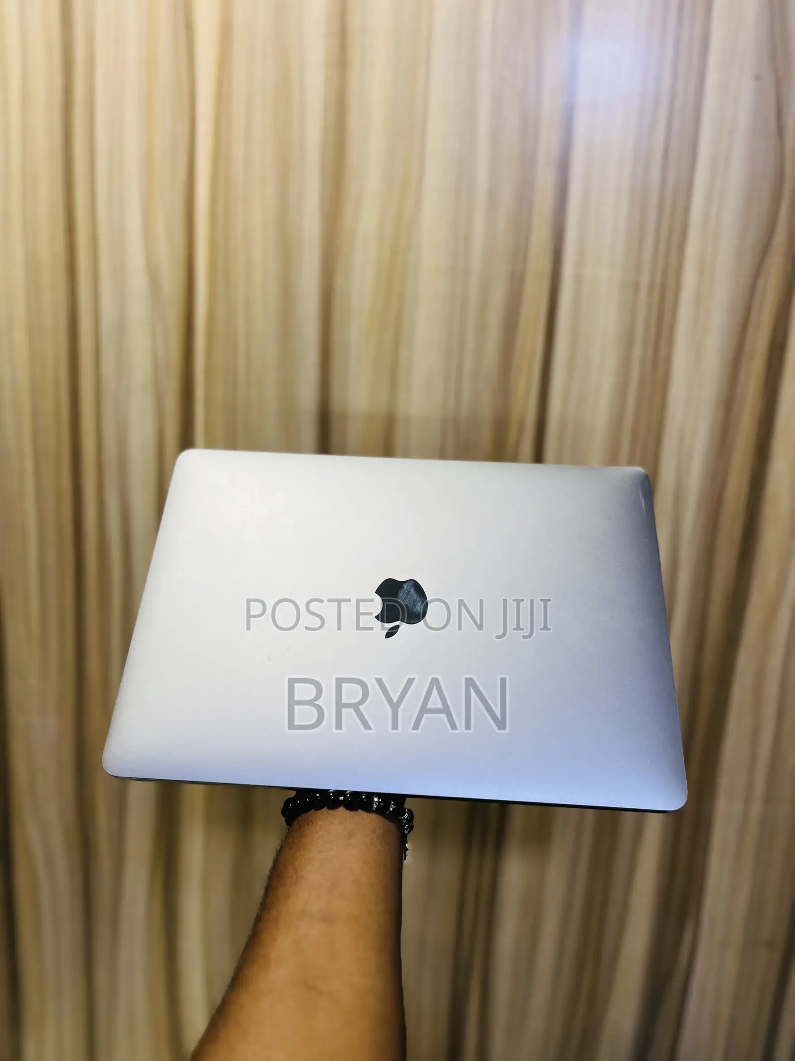 Laptop Apple MacBook Pro 2020 8GB Intel Core i5 SSD 512GB