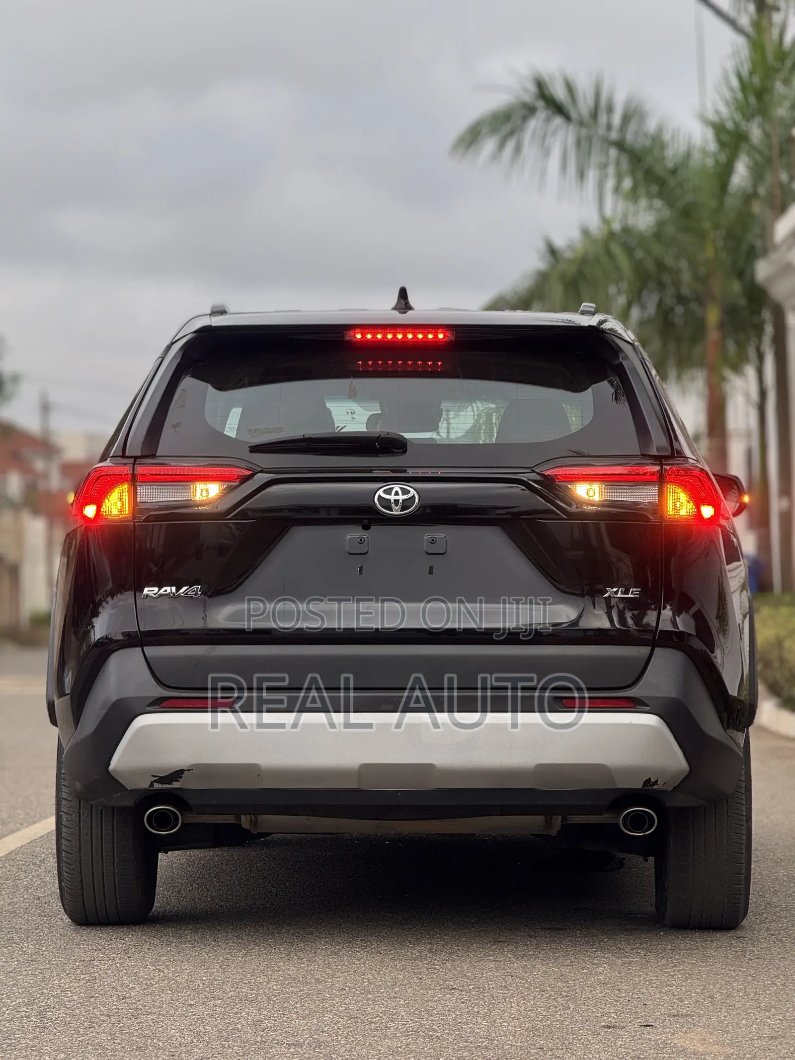 Toyota RAV4 LE AWD 2024 Black