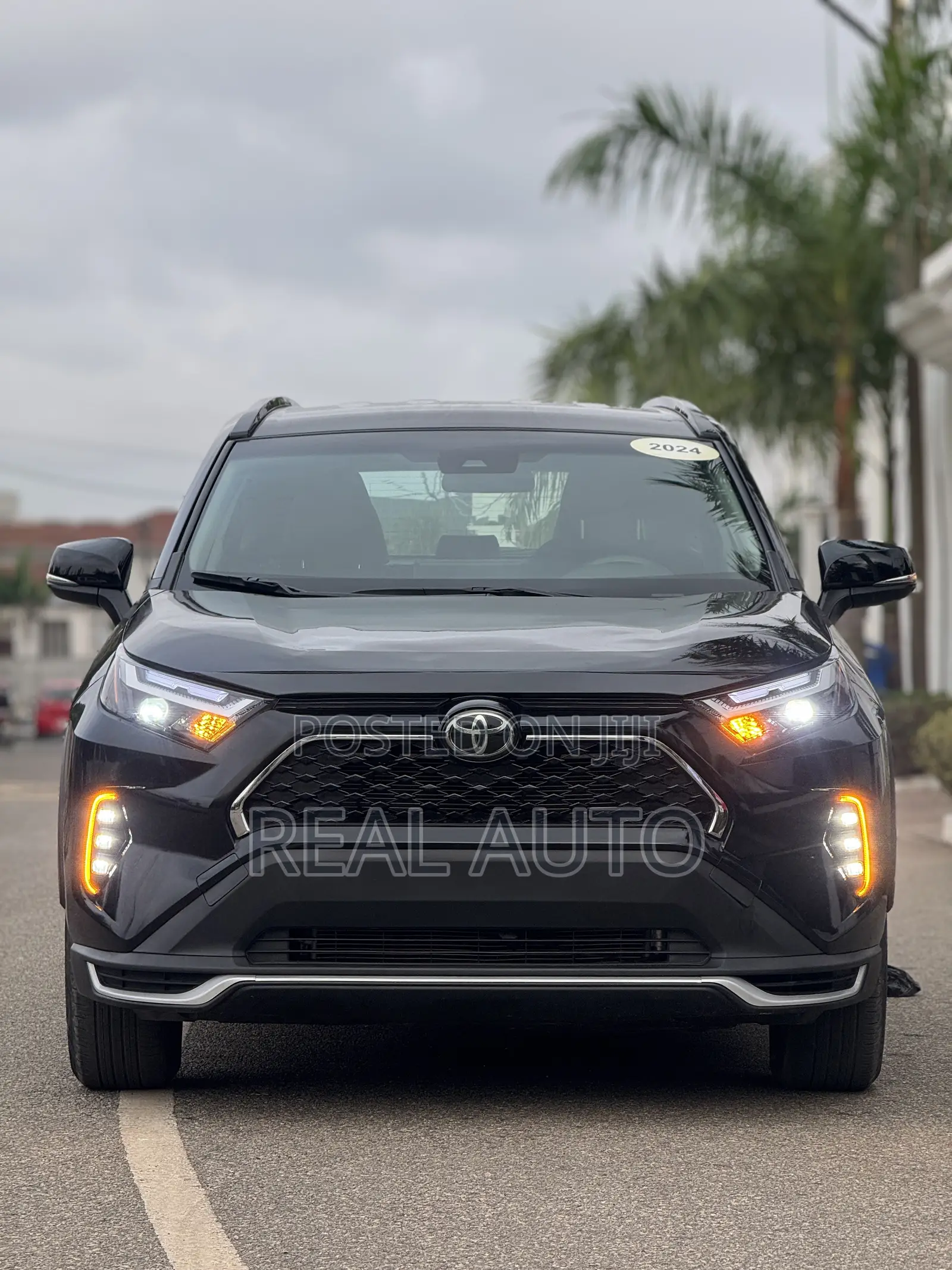 Toyota RAV4 LE AWD 2024 Black