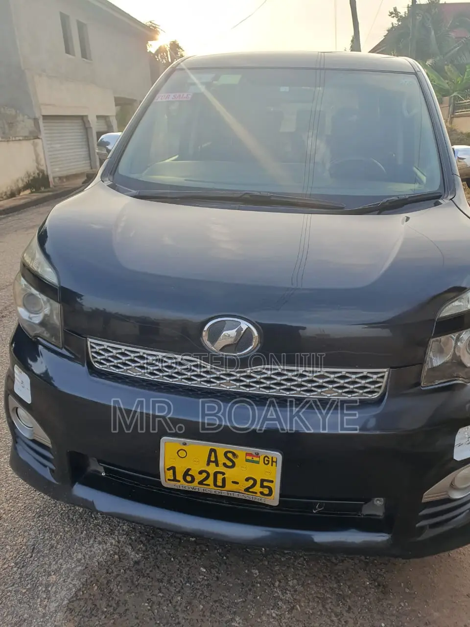 Toyota Voxy V 2WD 7-Seater 2015 Black