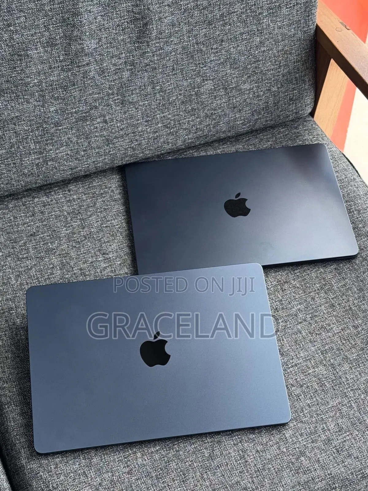 New Laptop Apple MacBook Air 2024 M3 8GB Apple M3 SSD 256GB