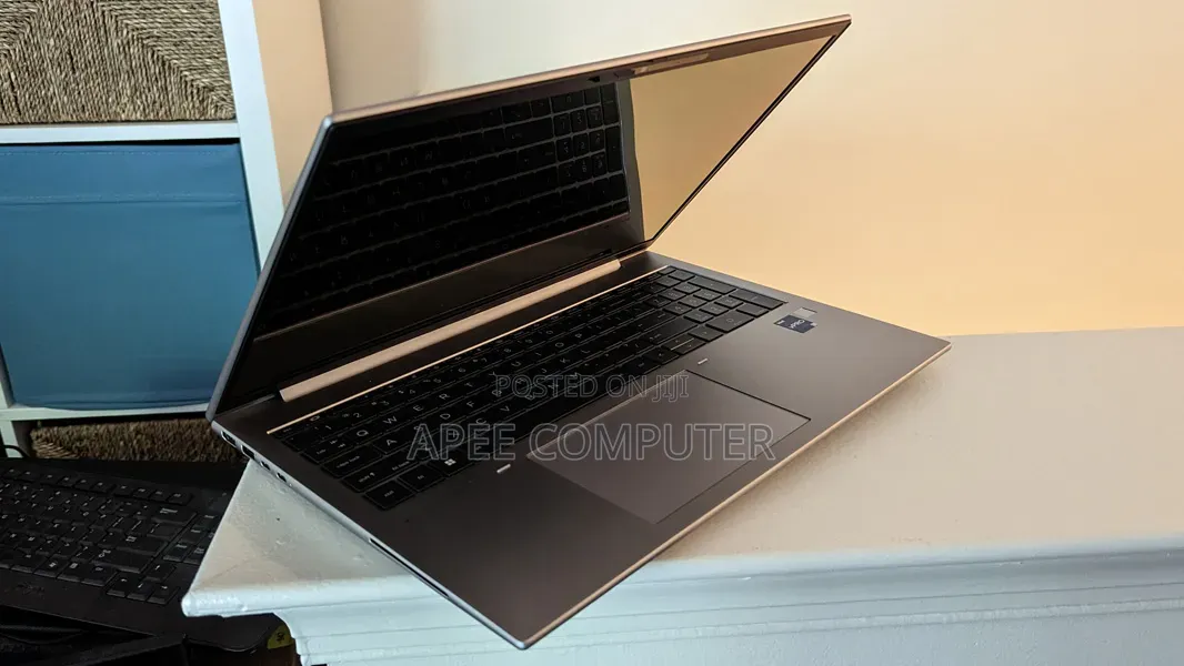 Laptop HP ZBook Firefly 16inch G9 32GB Intel Core i7 SSD 1T