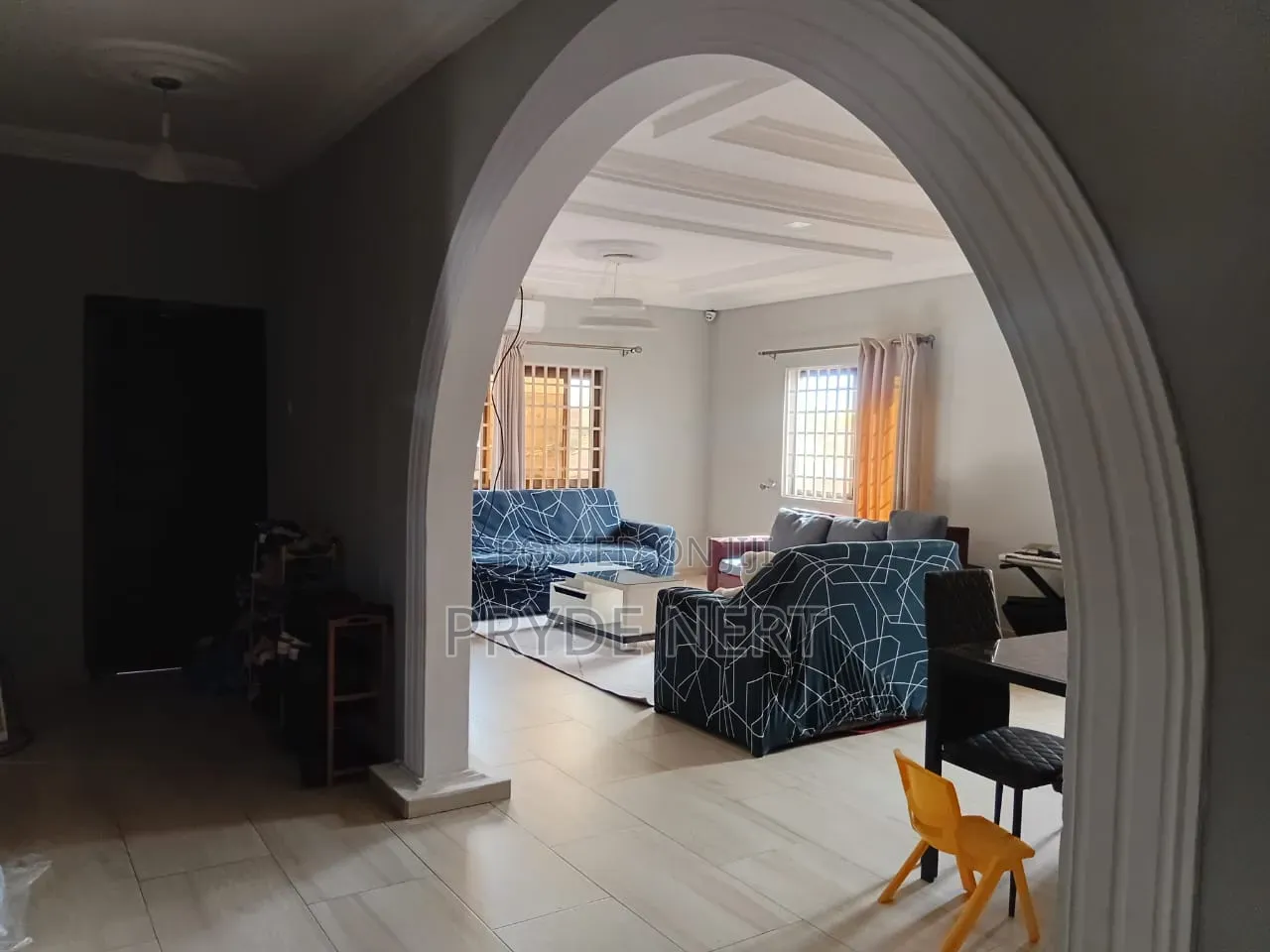 2bdrm House in Hfc C25, Community 25 for rent