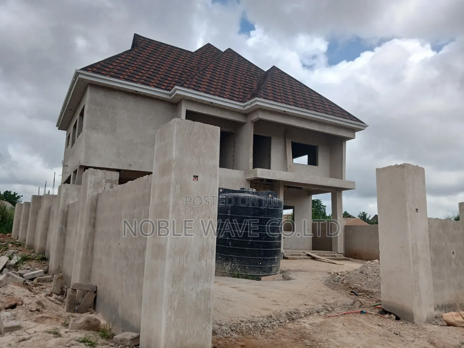 5bdrm House in Adumasa, Kumasi Metropolitan for sale