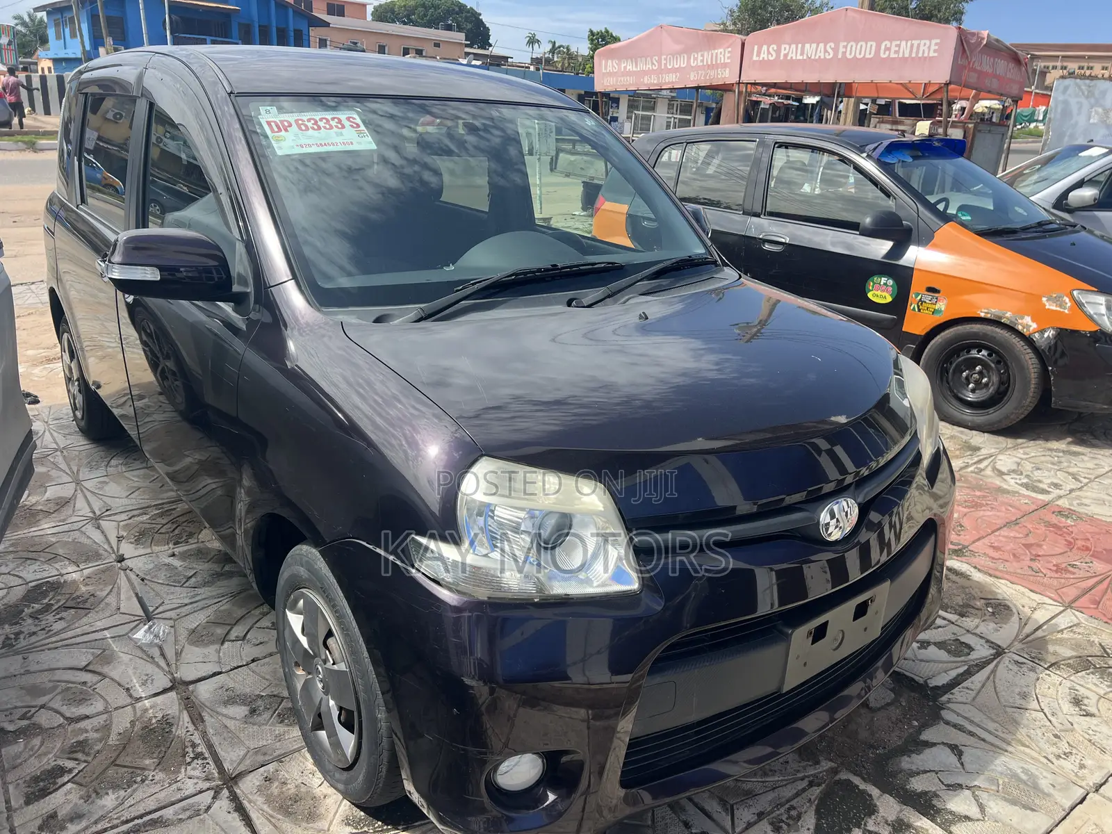 Toyota Sienta 1.5 FWD 2012