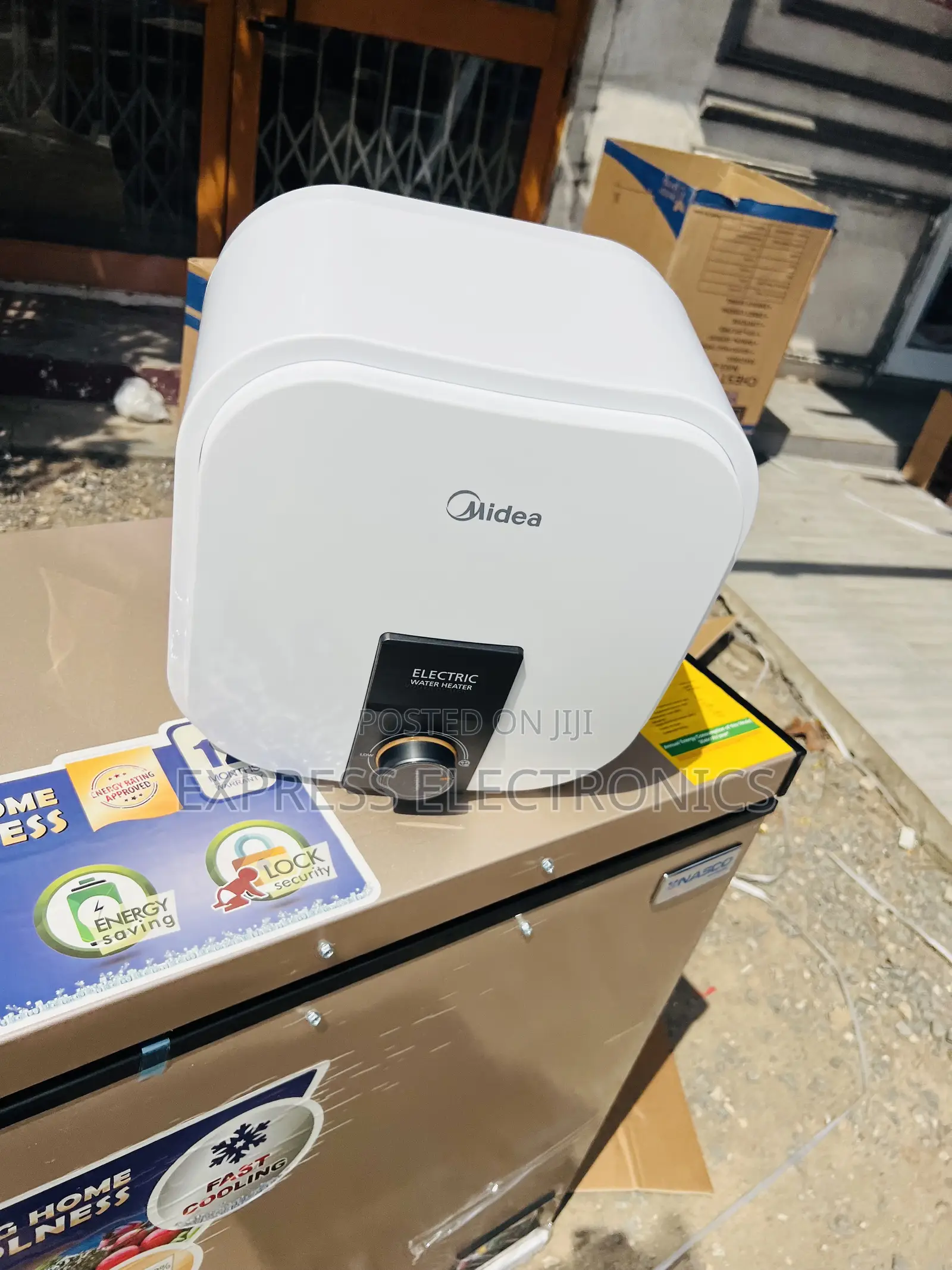 Midea 10 LTRS Water Heater (D10-20vi)2000w