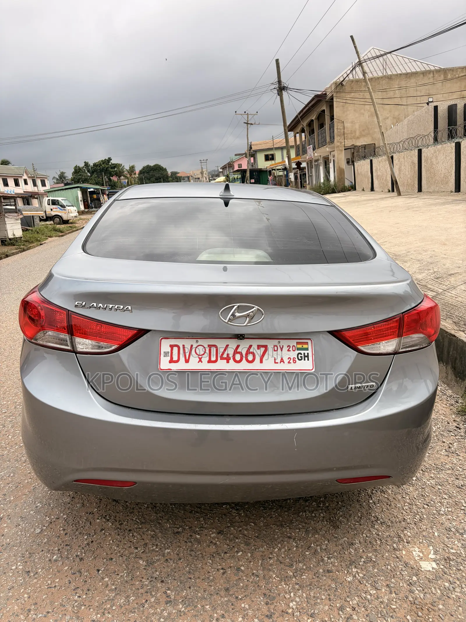Hyundai Elantra Limited 2012 Gray