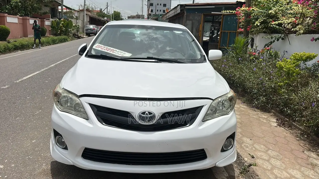 Toyota Corolla S 4dr Sedan (1.8L 4cyl 4A) 2012 White