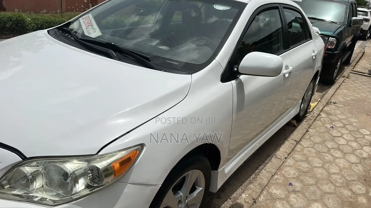Toyota Corolla S 4dr Sedan (1.8L 4cyl 4A) 2012 White
