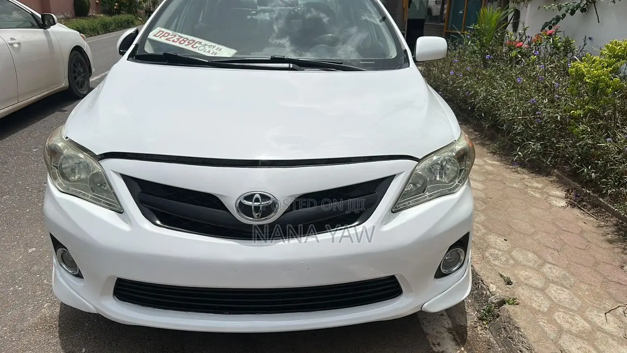 Toyota Corolla S 4dr Sedan (1.8L 4cyl 4A) 2012 White