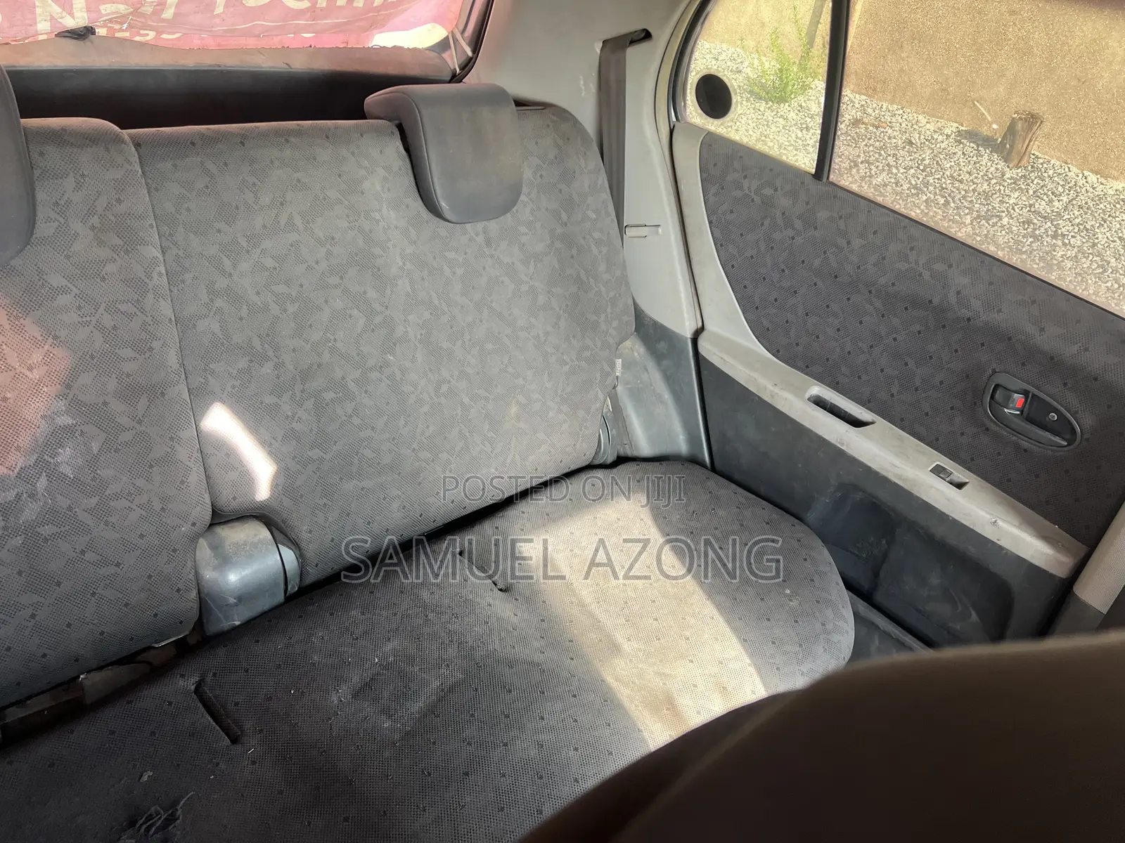 Toyota Vitz 1.3 AWD 3dr 2010 Gray