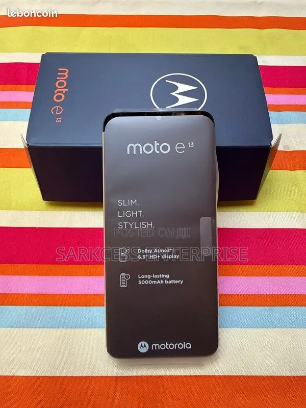 New Motorola Moto E13 64 GB Black
