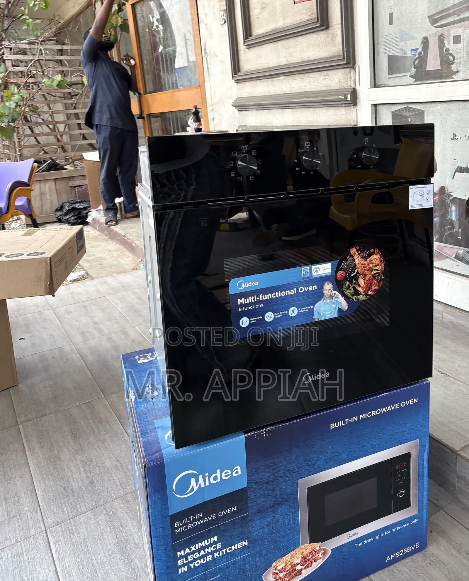 Sleek Midea 65m80m1 60cm Built in Tempered Glass Oven(Black).