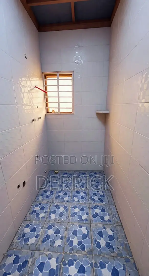 Best Professional Tiler in Ghana | Expert Tiles Installers