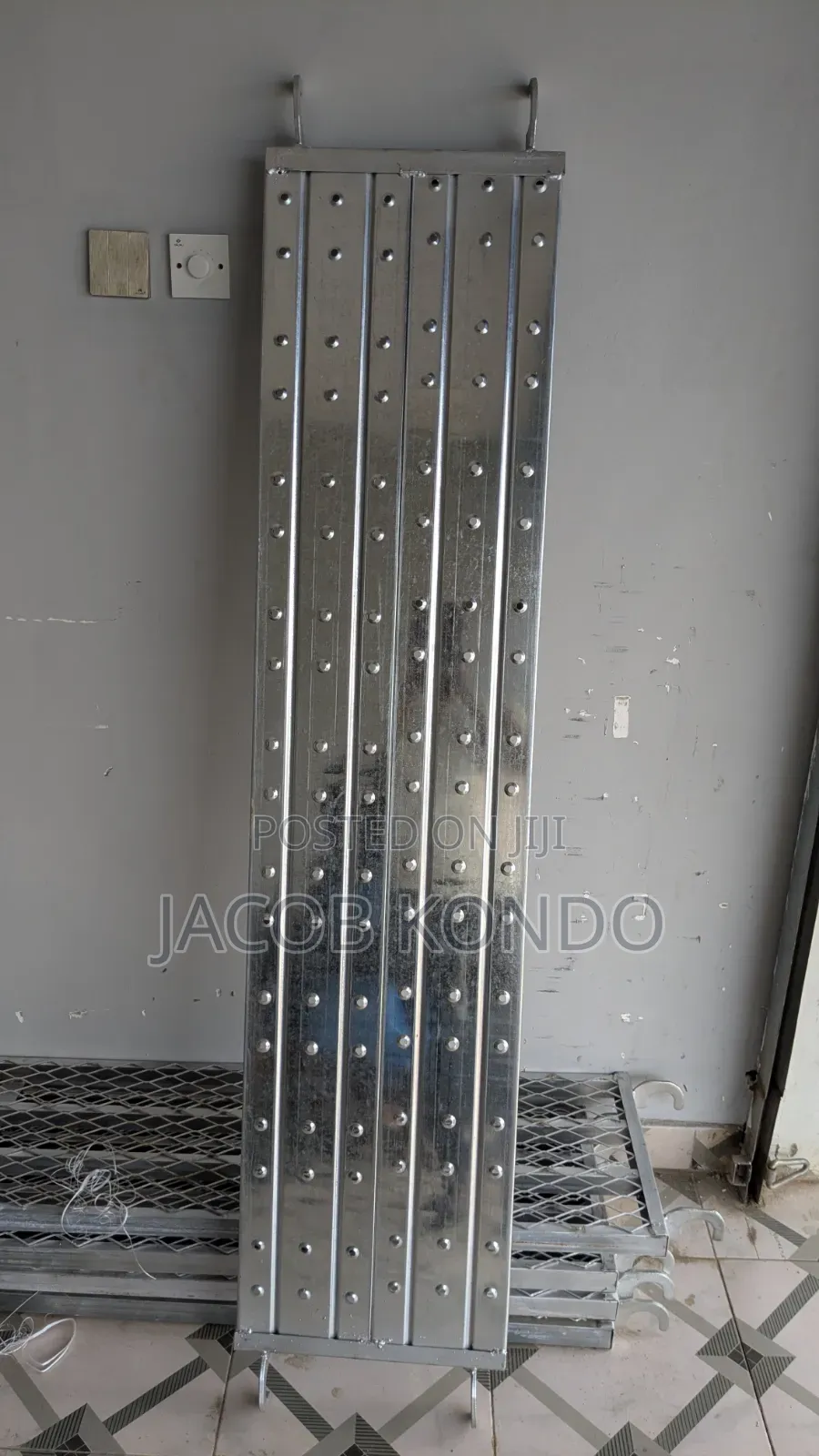 Strong and Heavy Duty Construction Scaffold