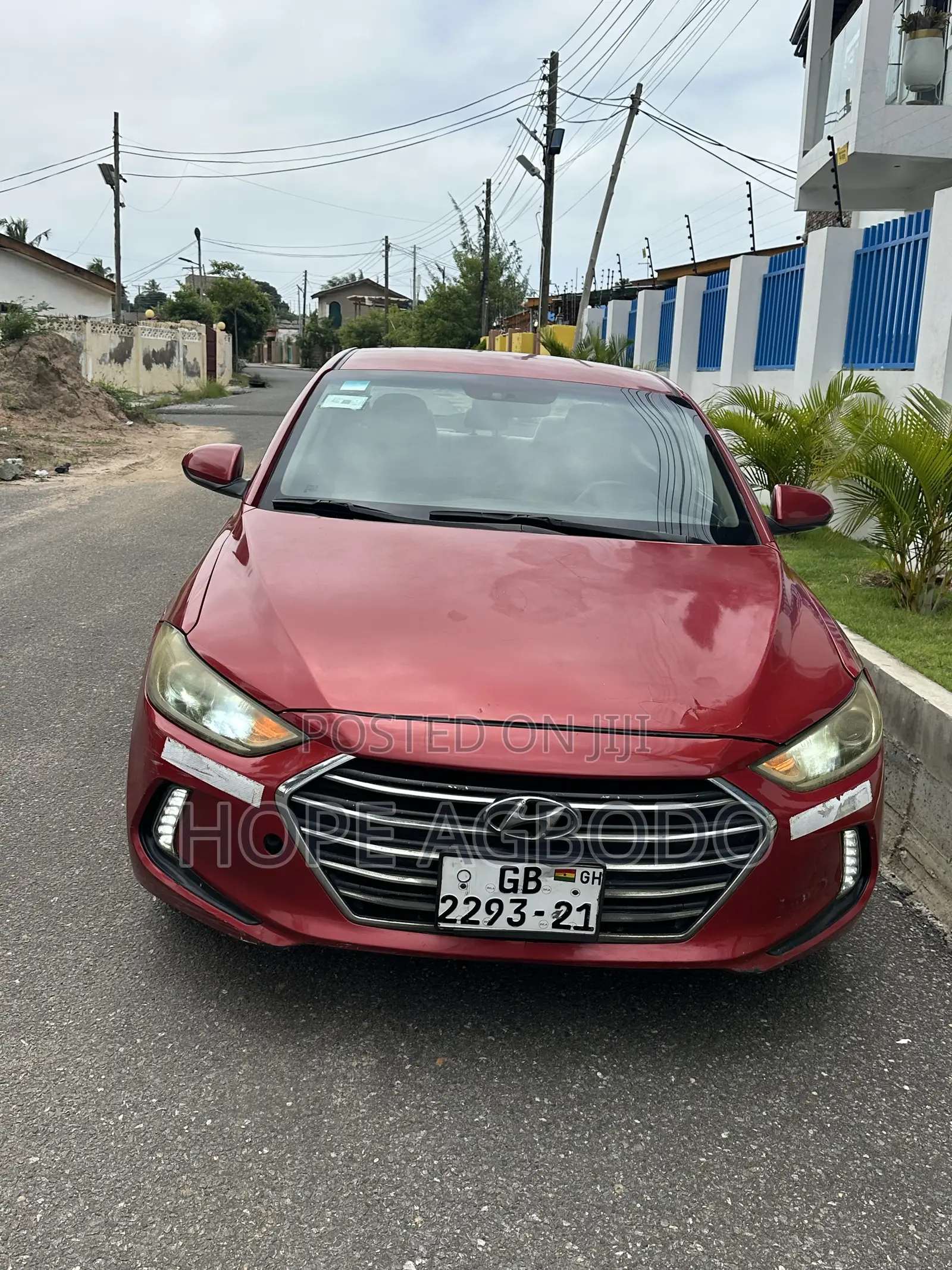 Hyundai Elantra SE Sedan FWD (2.0L 4cyl 6M) 2017 Red