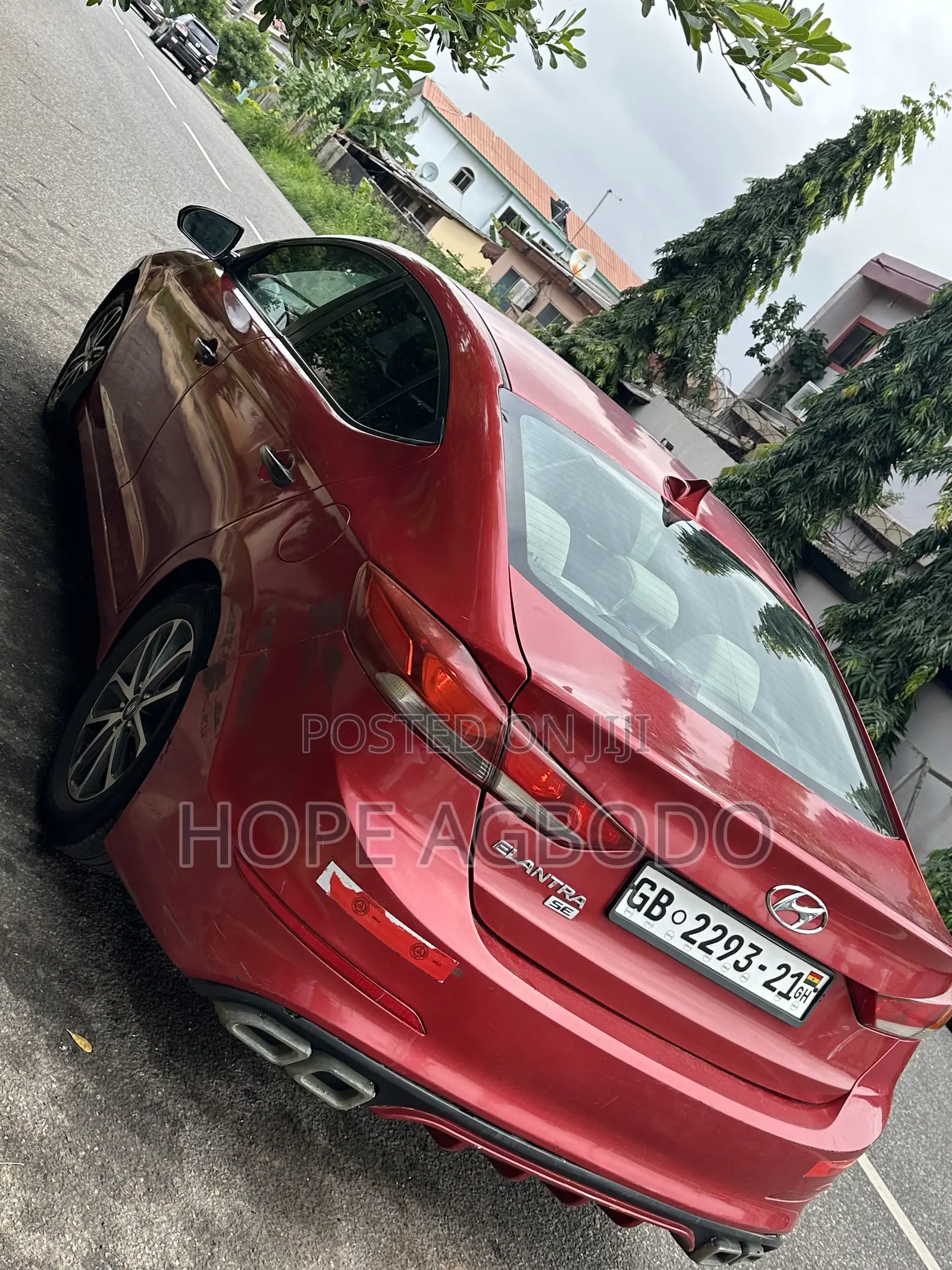 Hyundai Elantra SE Sedan FWD (2.0L 4cyl 6M) 2017 Red