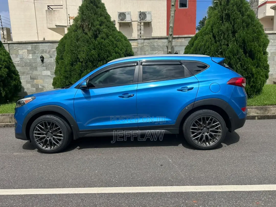 Hyundai Tucson 2016 Blue