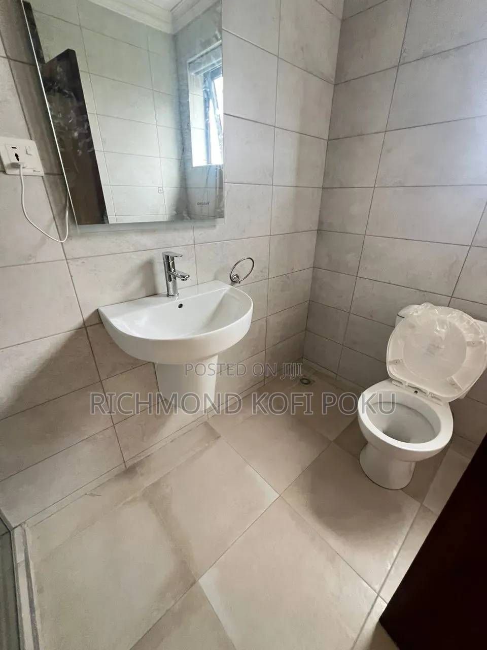 2bdrm Apartment in Kofi'S Realty, Baatsona Total for rent