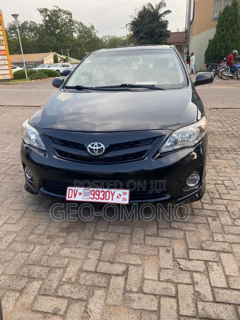 Toyota Corolla 2011 Black