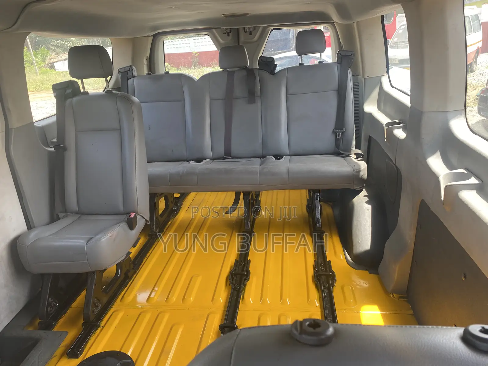 Ford Transit 2017 Yellow