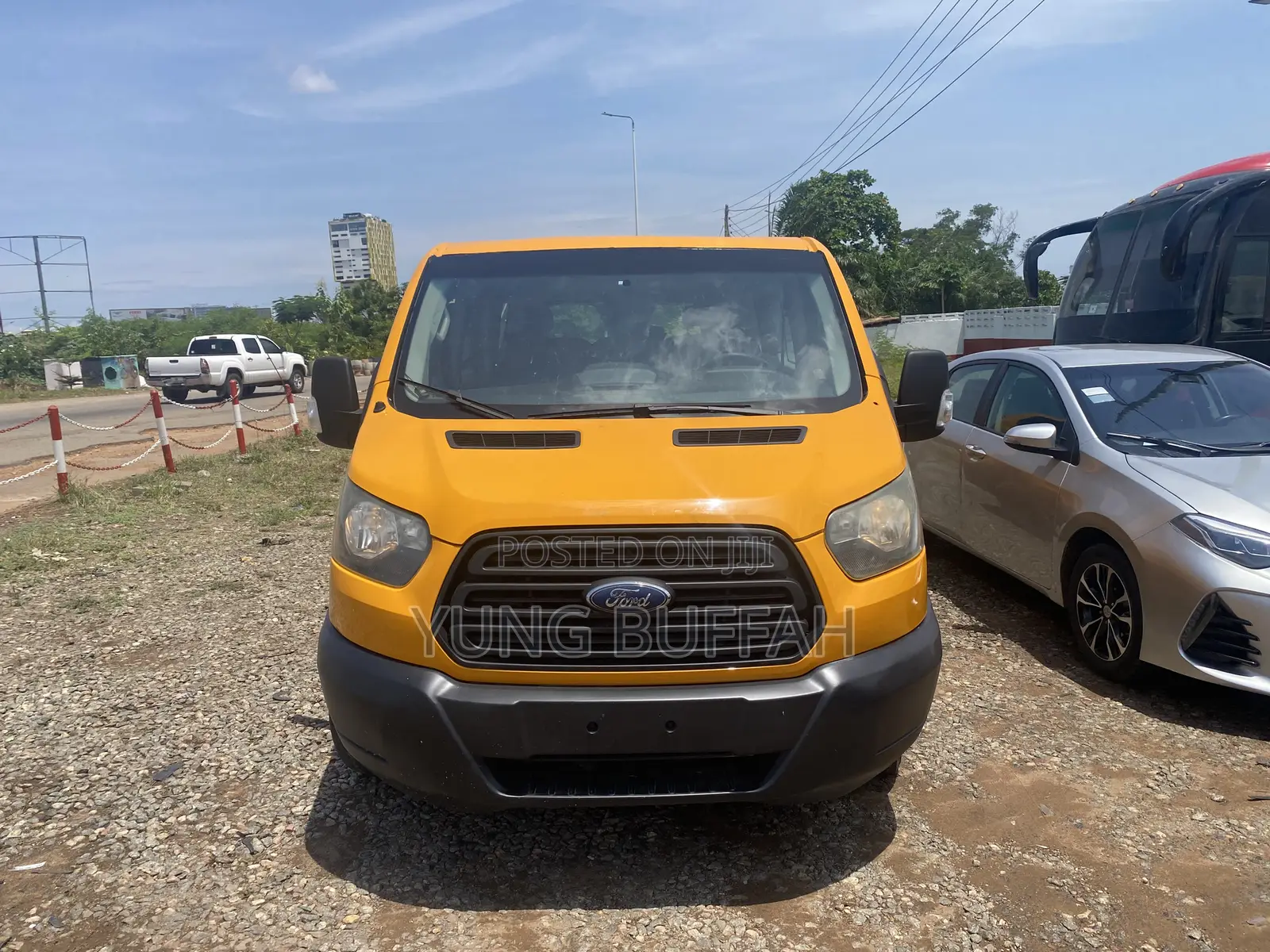 Ford Transit 2017 Yellow