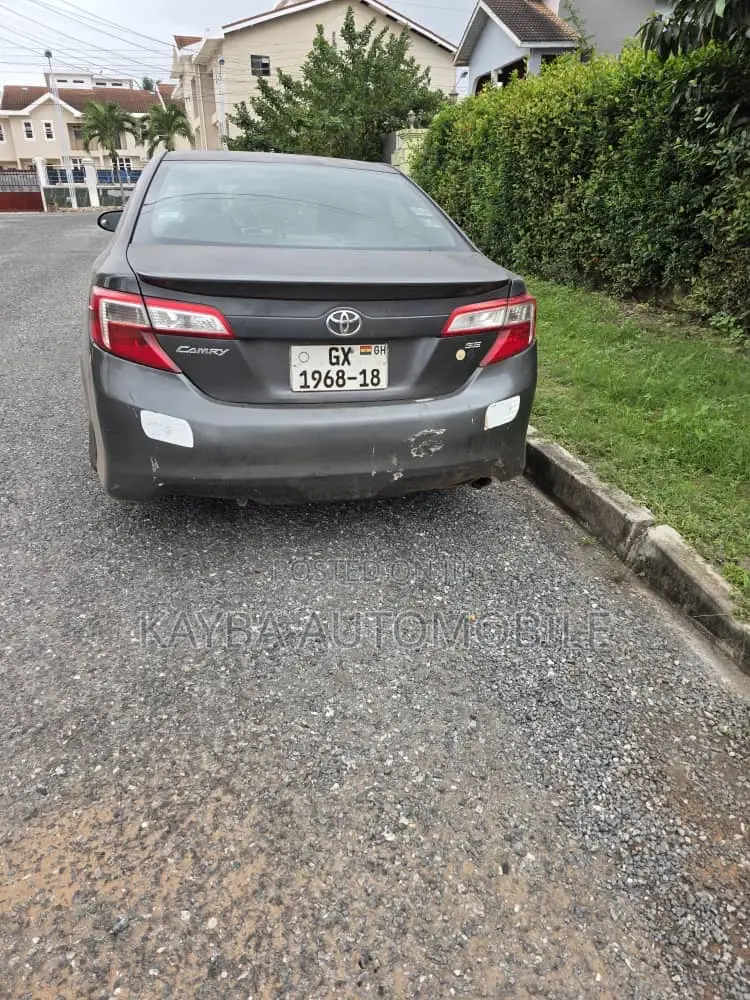 Toyota Camry 2014 Gray