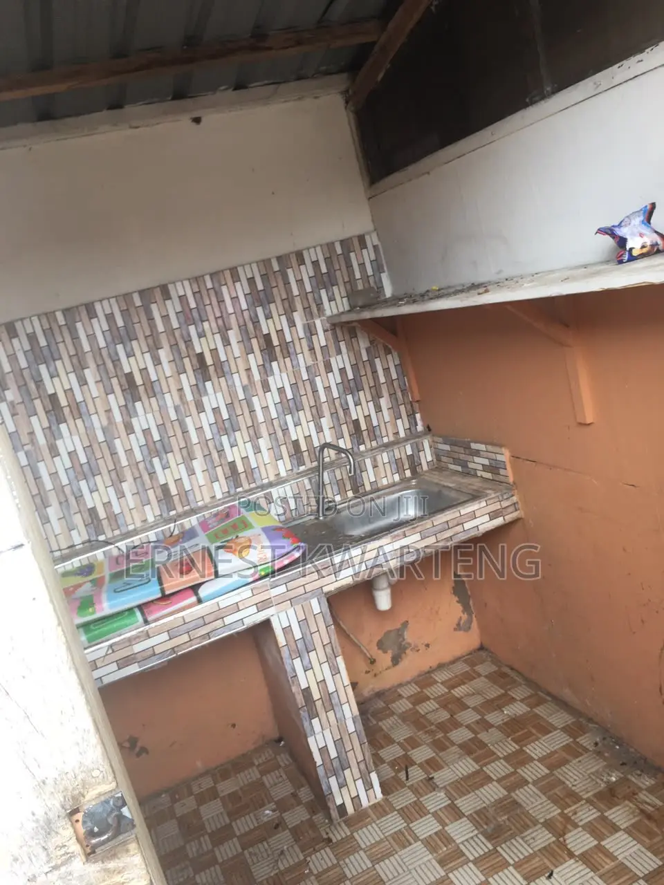 1bdrm House in Super Elite Estate, Lapaz for rent