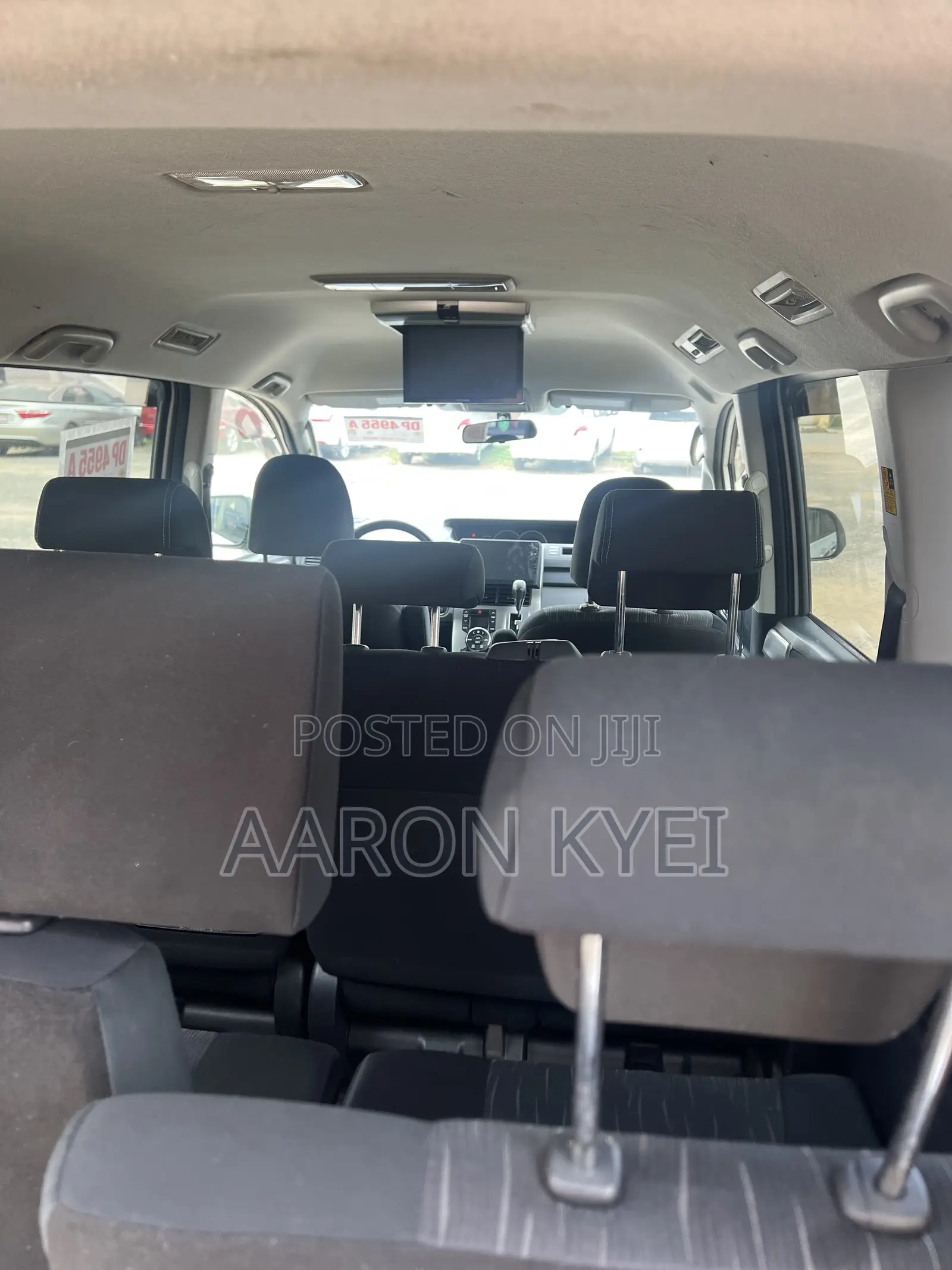 Toyota Voxy 2012 White