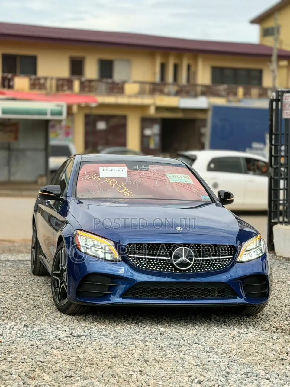 Mercedes-Benz C300 2021 Blue