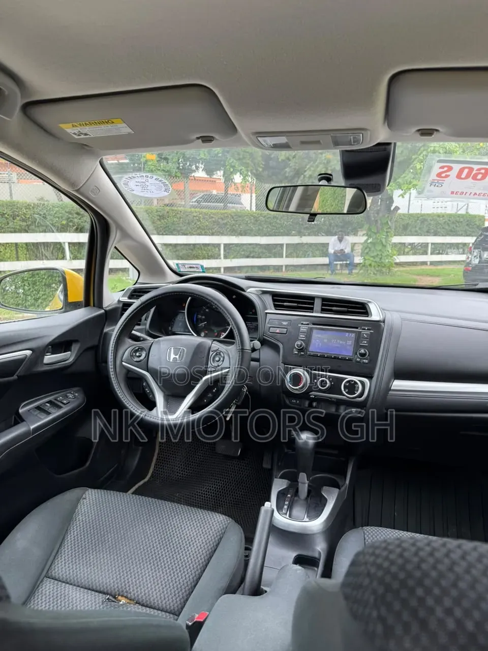 Honda Fit 2018 Yellow
