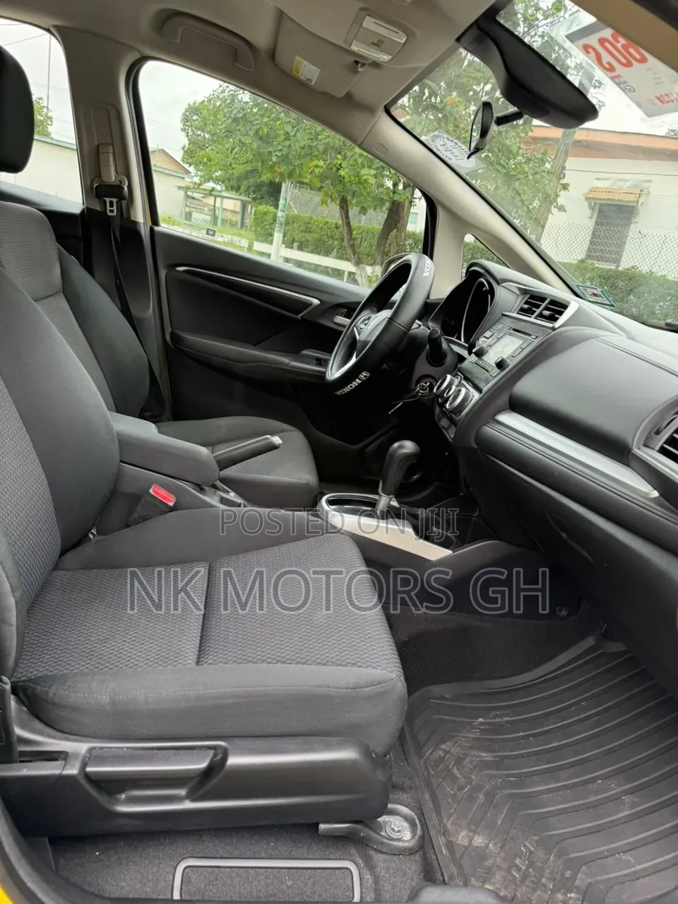 Honda Fit 2018 Yellow