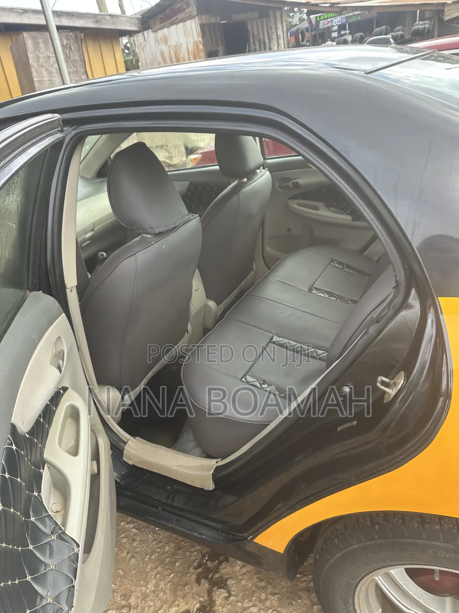 Toyota Corolla 2010 Black