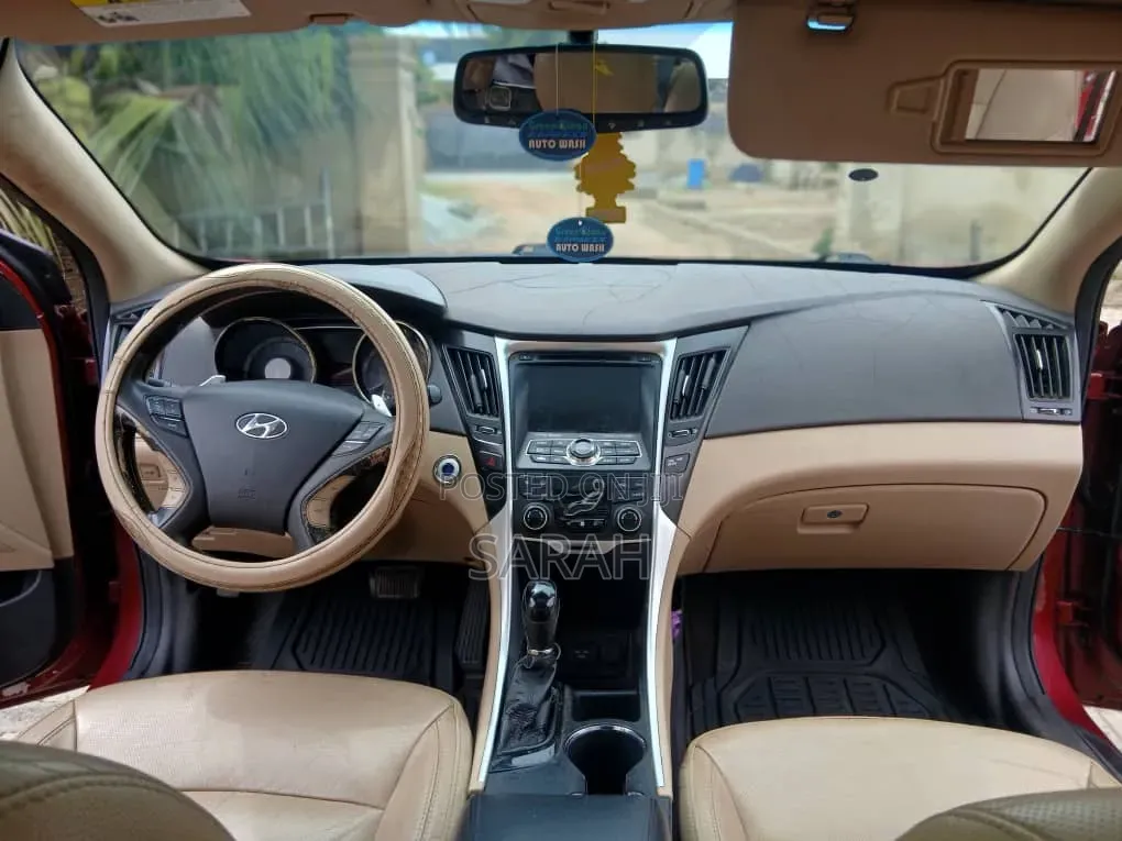 Hyundai Sonata 2013 Red