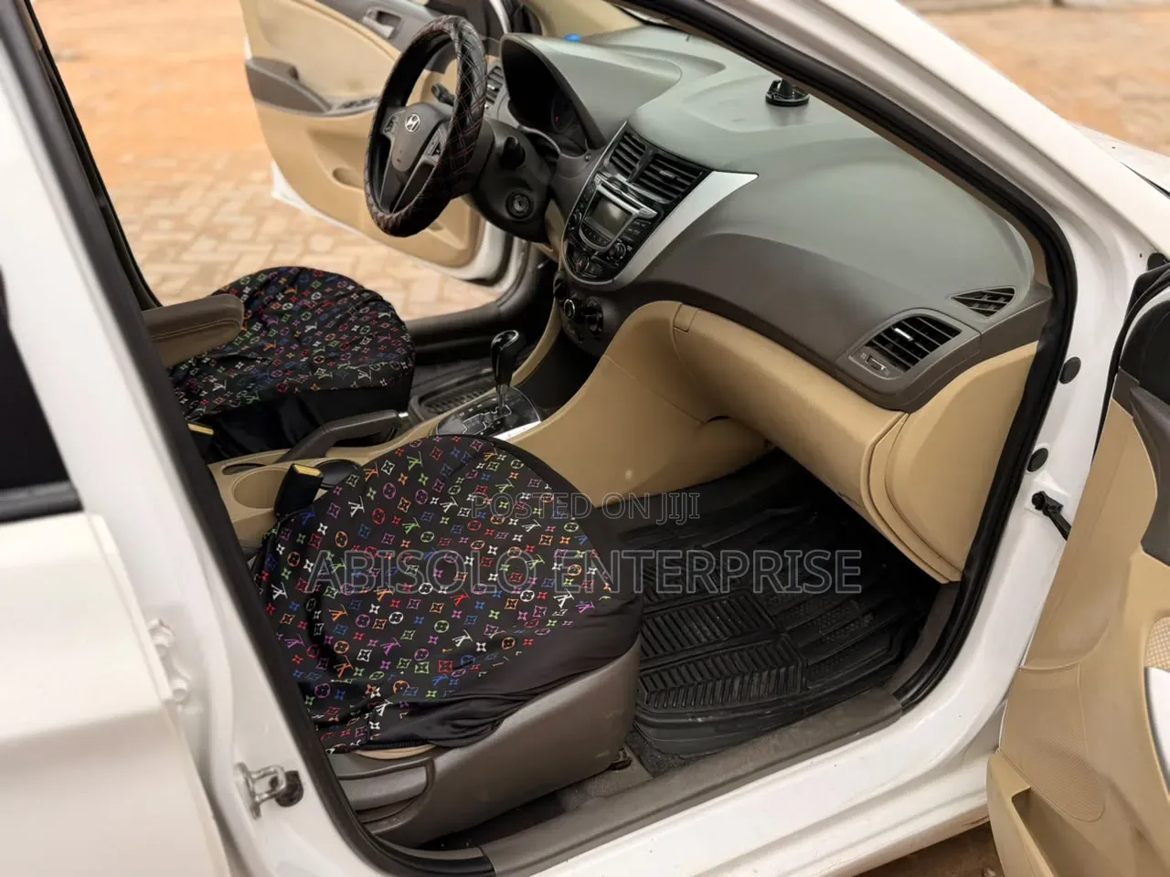 Hyundai Accent 2012 White