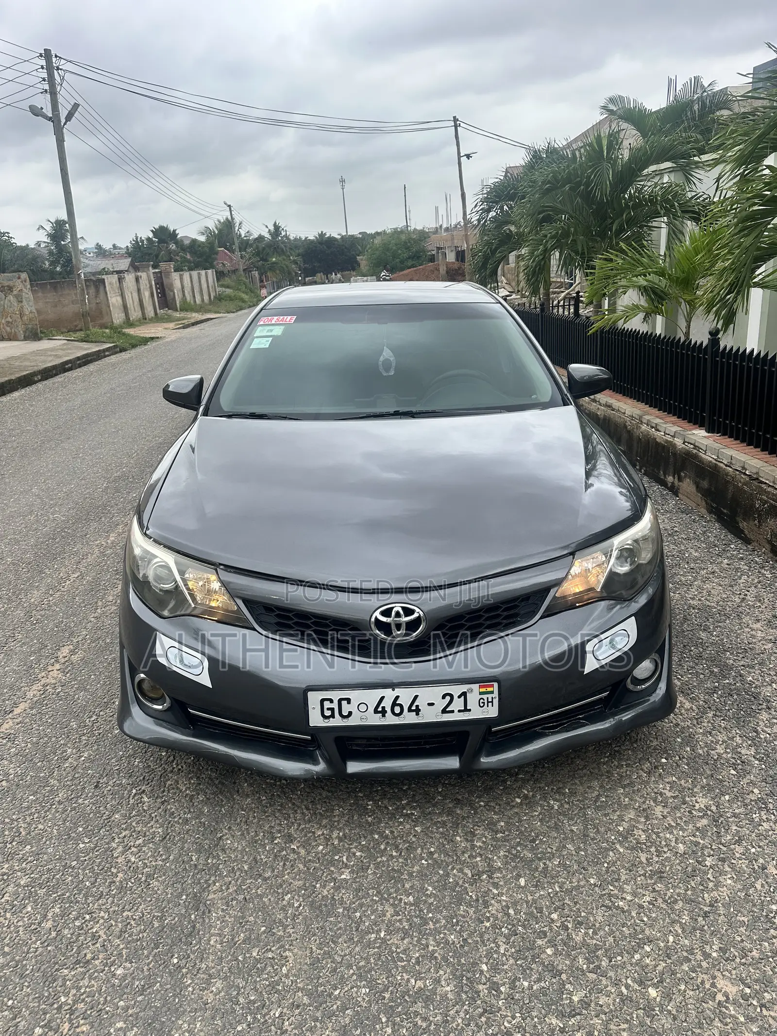 Toyota Camry SE 4dr Sedan (2.5L 4cyl 6A) 2014 Gray
