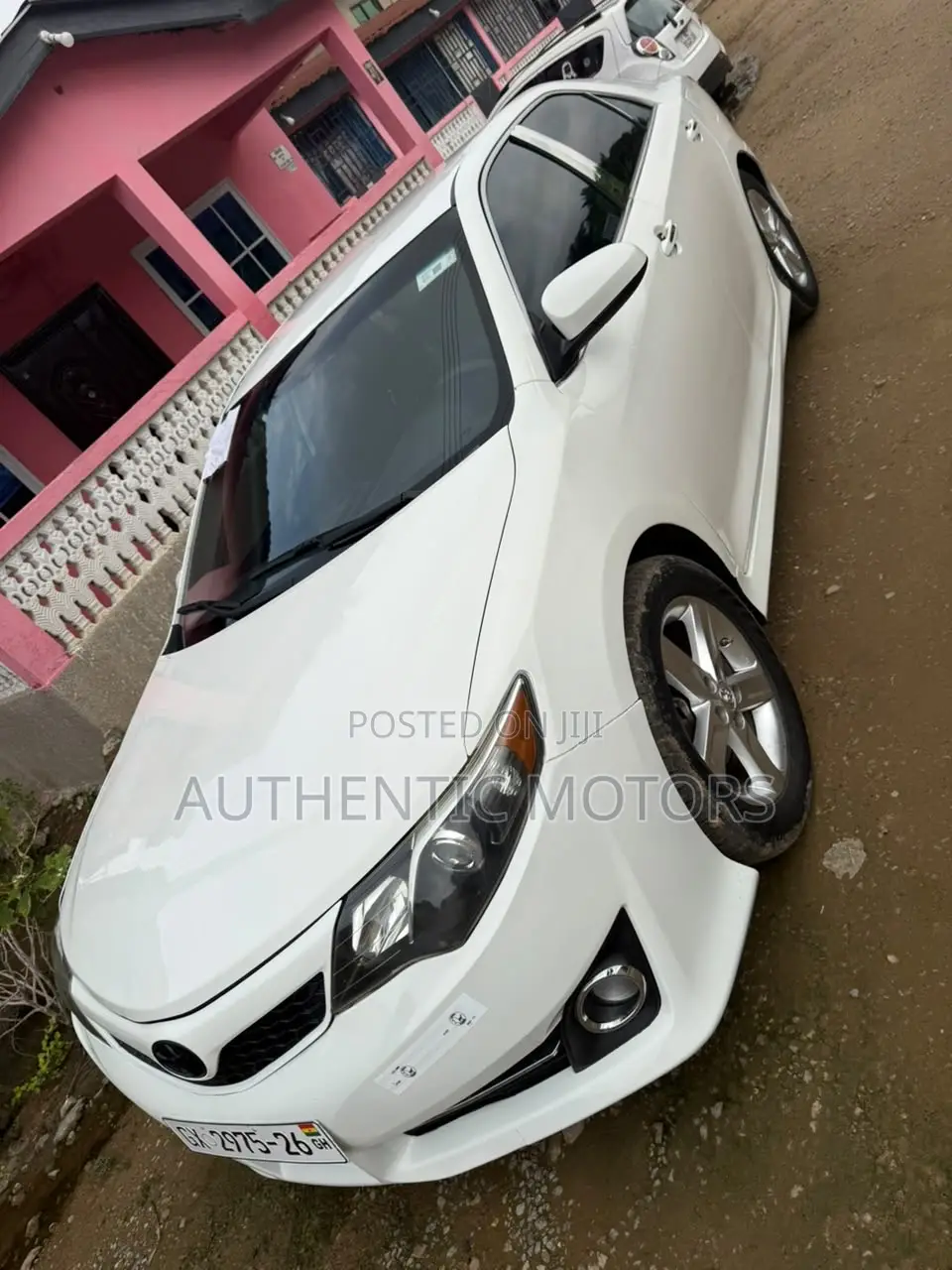 Toyota Camry SE 4dr Sedan (2.5L 4cyl 6A) 2014 White