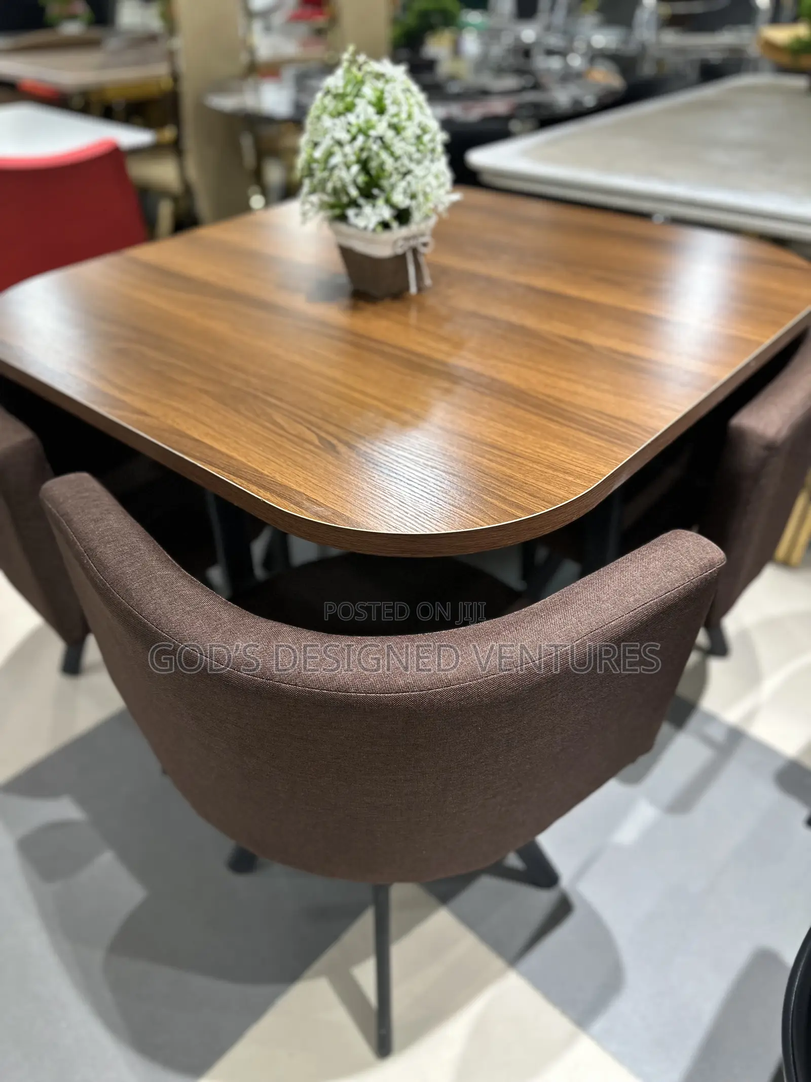 Nice Looking 4seater Dinning Set