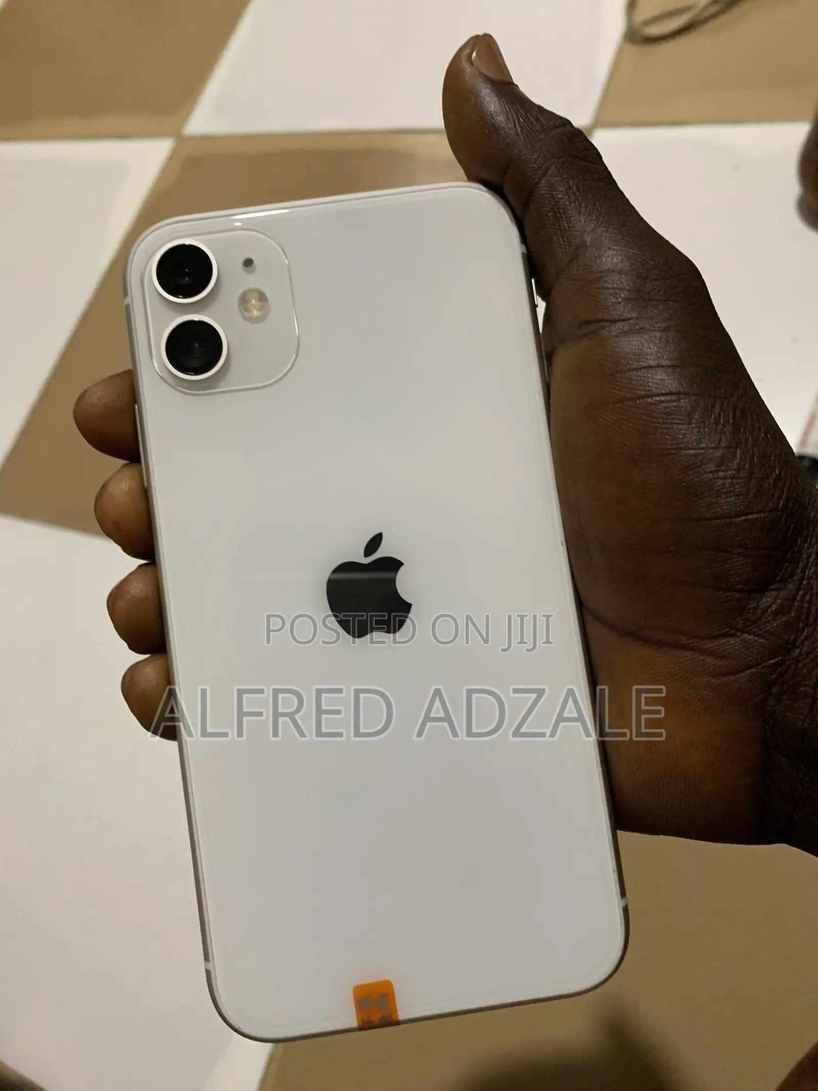 New Apple iPhone 11 128 GB White