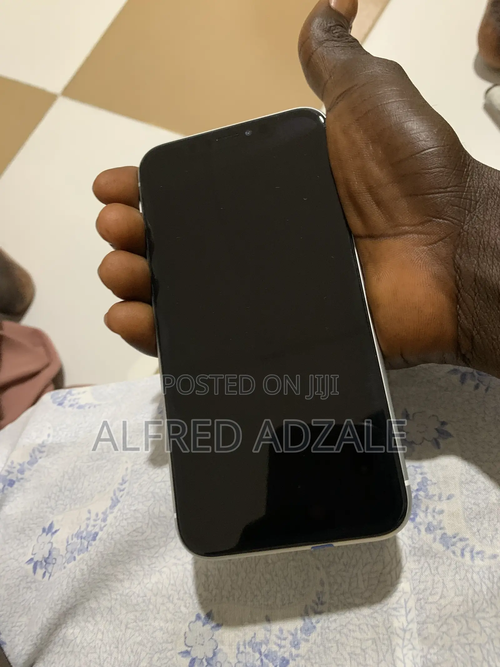New Apple iPhone XR 128 GB White