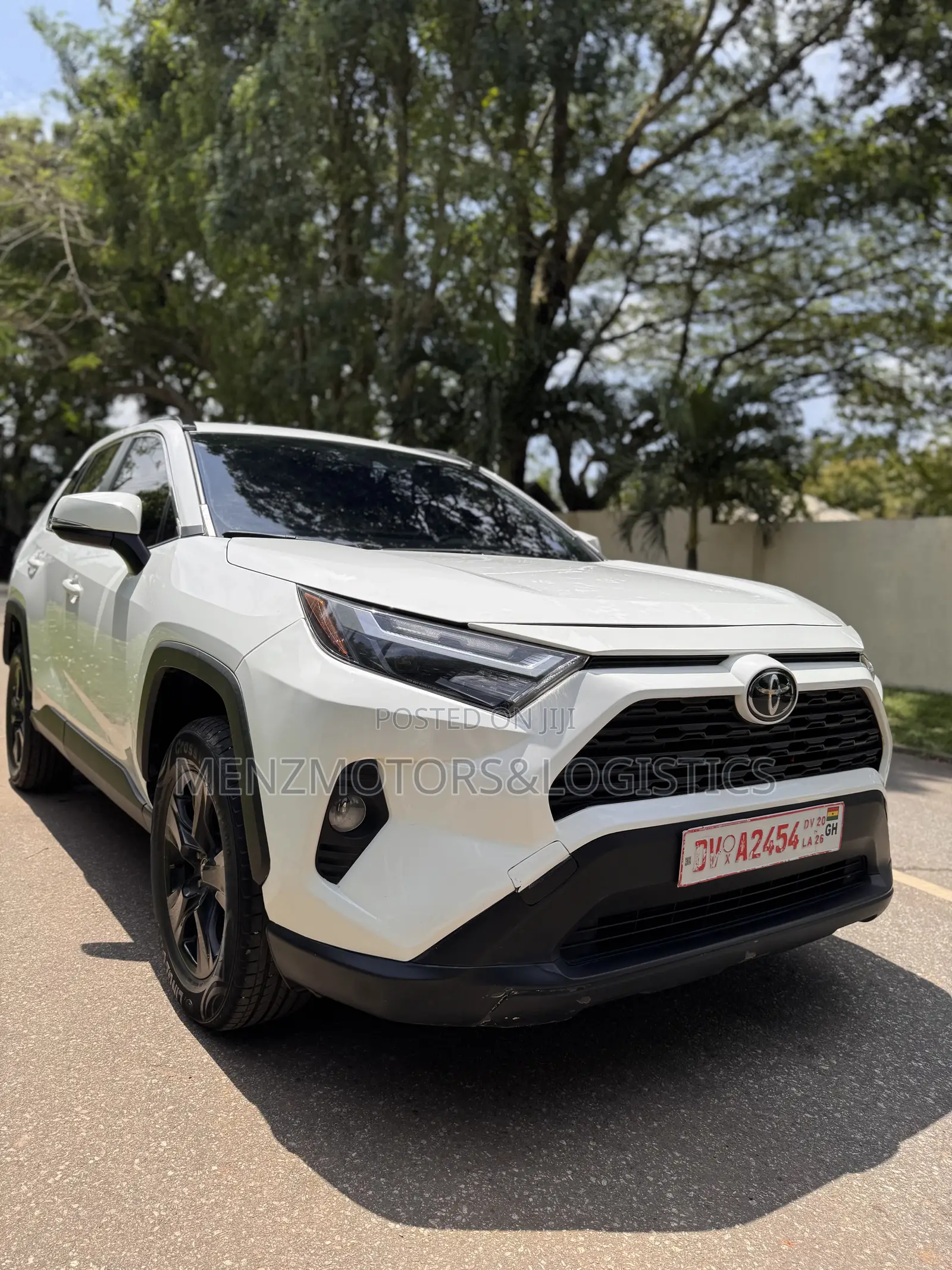 Toyota RAV4 XLE AWD 2023 White